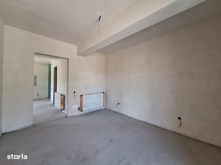 Apartament cu 3 camere semifinisat, cu CF, balcon, zona Terra - 1