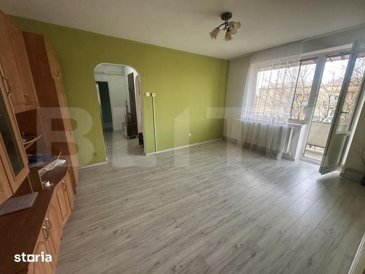 Apartament cu 3 camere în Careiului