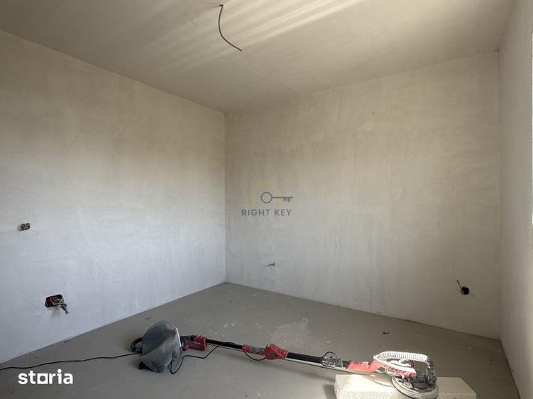 Casă cu 4 camere cu Teren 250 Mp în Clinceni