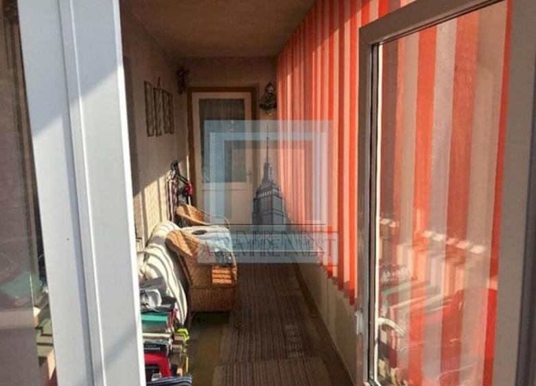 Apartament cu 4 camere decomandat în Aurel Vlaicu