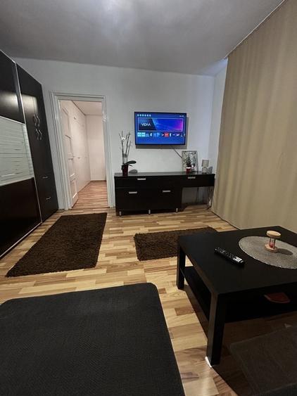 PERSOANA FIZICA Inchiriez apartament 2 camere zona CENTRU / THE OFFICE/ Piata Mihai Viteazu - 3