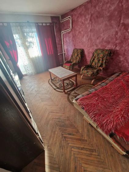 Apartament cu 2 camere decomandat în Exterior Vest
