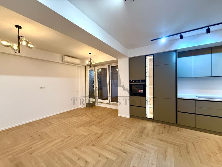 Apartament cu 3 camere decomandat, mobilat în Eminescu