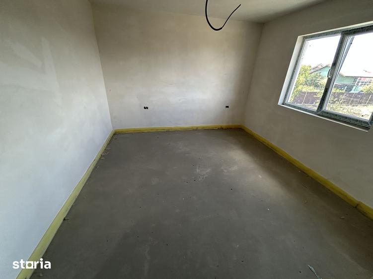 Casă cu 4 camere cu Teren 224 Mp în Sud