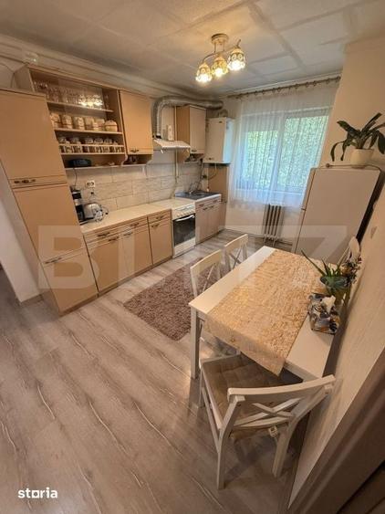 Apartament cu 3 camere în Decebal