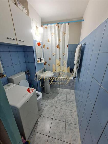 Garsonieră decomandată, mobilată în Lipovei