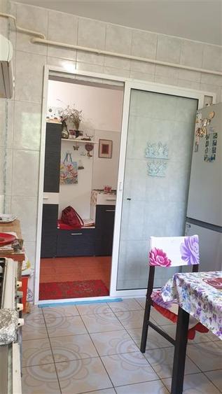 Apartament cu 2 camere semidecomandat în Hipodrom