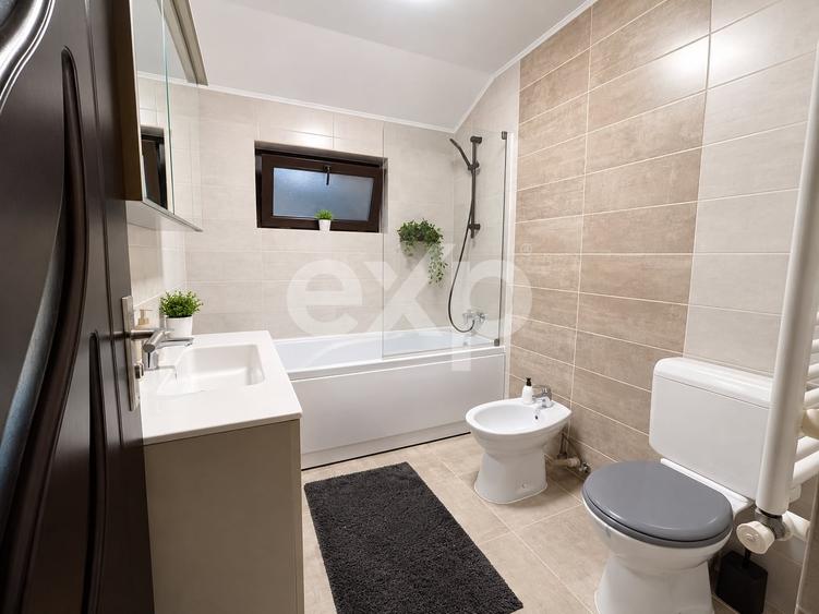 Duplex cu 4 camere cu Canalizare în Trivale