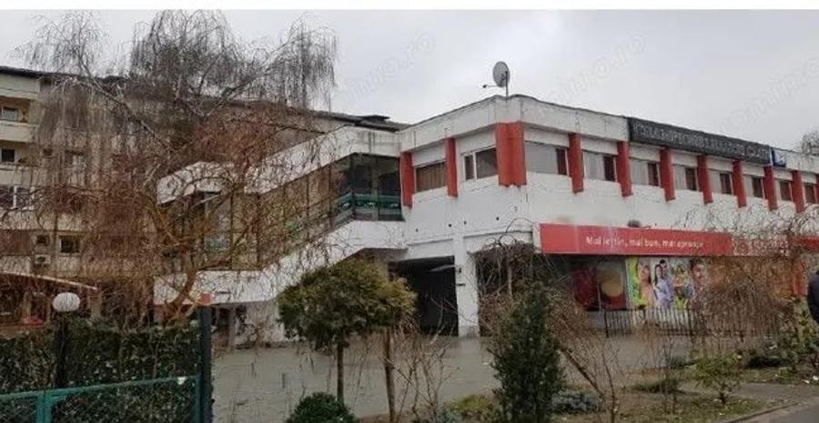Spațiu comercial, de 453 mp, în Boul Roșu