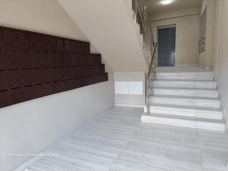 Apartament cu 2 camere semidecomandat în Energiei