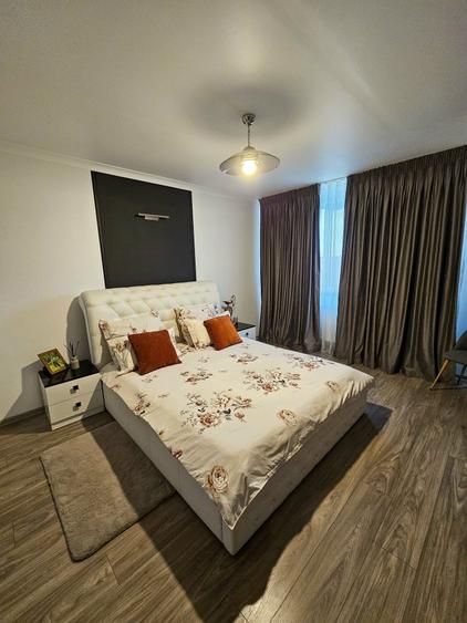 Apartament cu 3 camere decomandat în Paltin