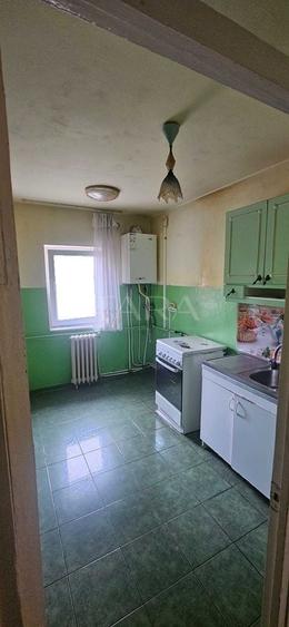 Apartament cu 4 camere decomandat în Dâmbul Rotund