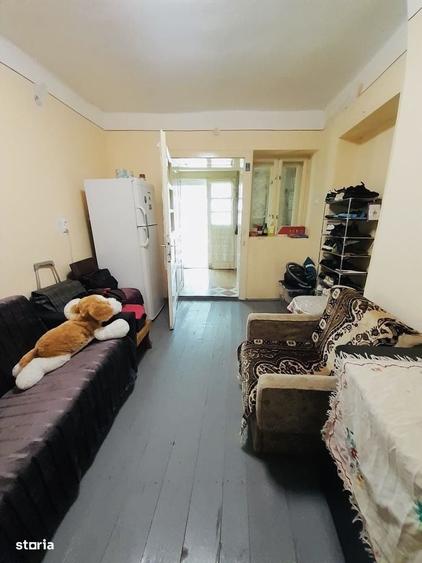 Casă cu 2 camere cu Teren 2870 Mp în Sântandrei