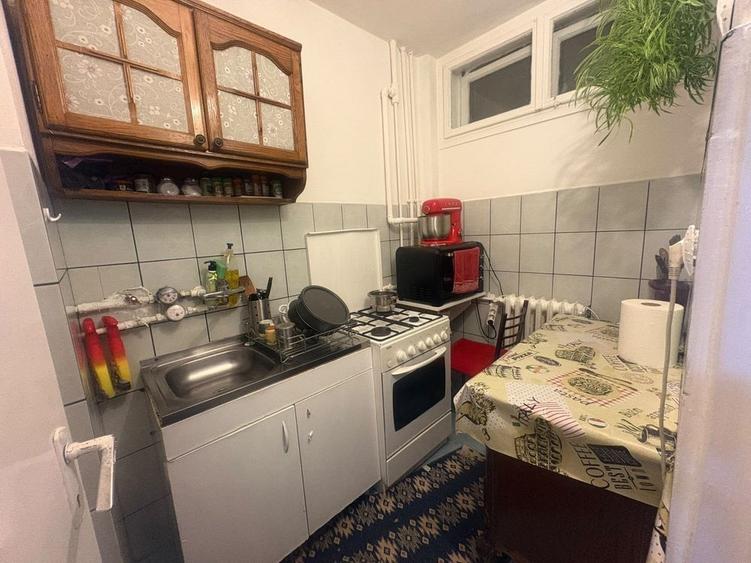 Garsonieră decomandată în Central