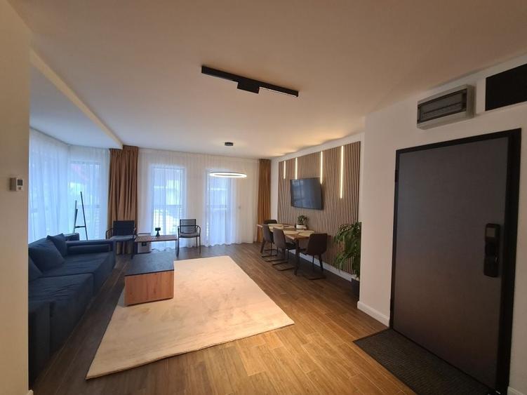 Apartament cu 2 camere decomandat în Furnica