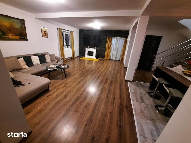 Casă cu 4 camere cu Teren 450 Mp în Joița