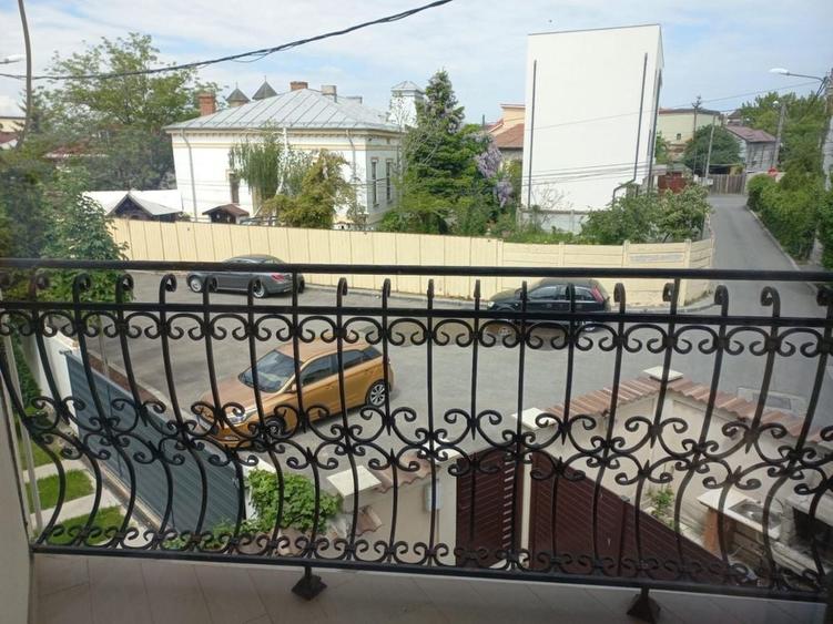 Apartament cu 3 camere decomandat în Ultracentral