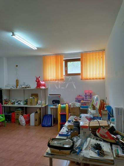 Apartament cu 4 camere decomandat în Ozana