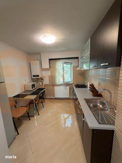 Apartament cu 4 camere decomandat în Inel I