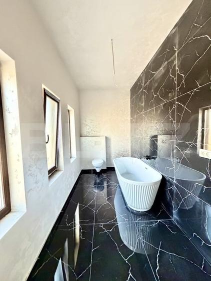 Duplex cu 4 camere cu Canalizare în Giroc