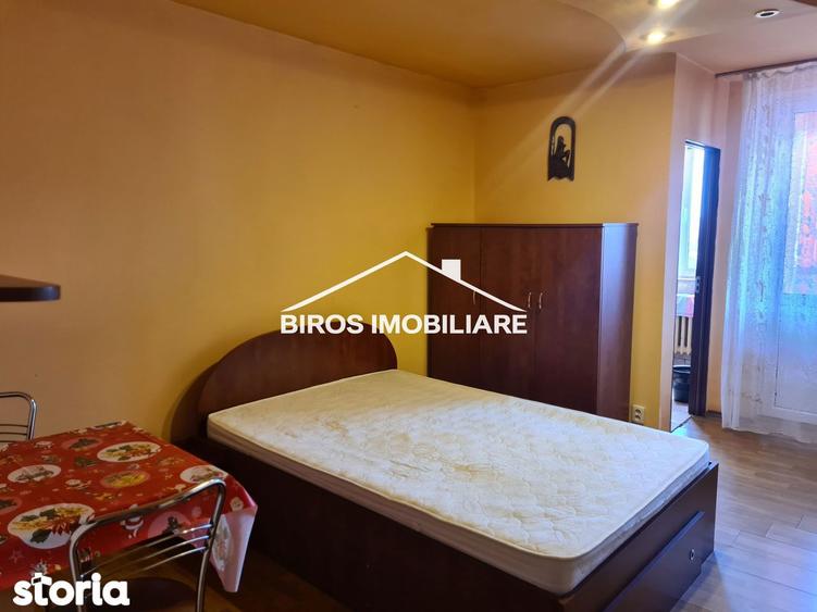 Garsonieră în Brazda lui Novac