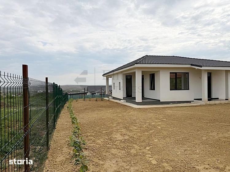 Casă cu 3 camere decomandat cu Teren 350 Mp în Paleu