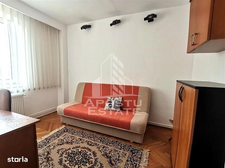 Apartament cu 4 camere decomandat în Buziaș