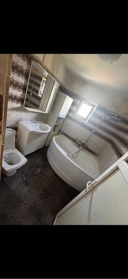 Apartament cu 2 camere decomandat în Steaua