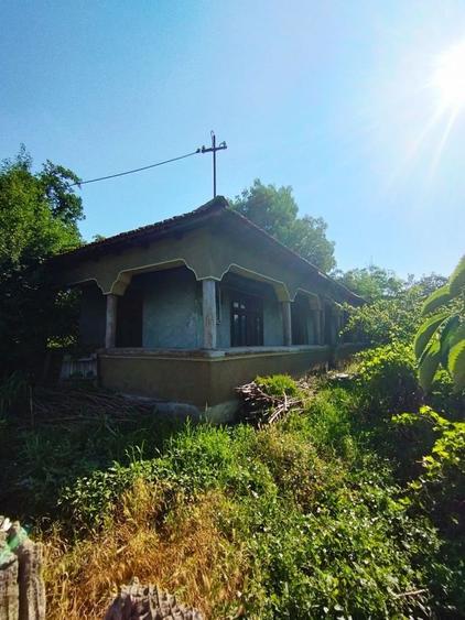Casă individuală cu 3 camere cu Canalizare în Budeni