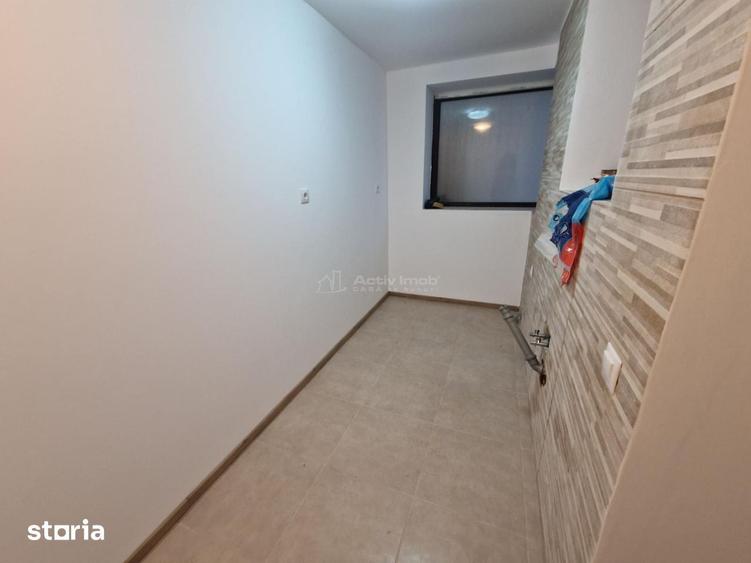 Casă cu Teren 1000 Mp în Central