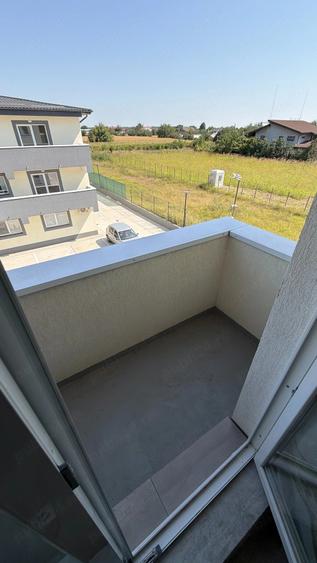 Apartament cu 2 camere decomandat în 1 Decembrie