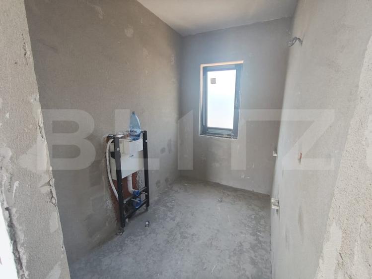 Casă individuală cu 4 camere cu Canalizare în Sântandrei