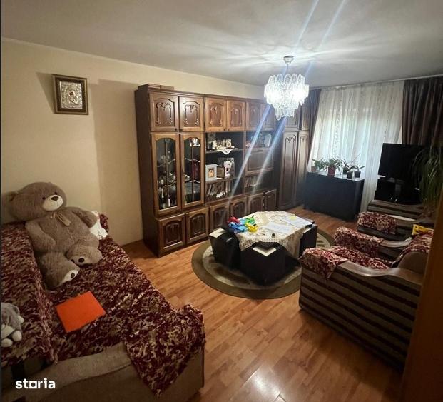 Apartament cu 2 camere decomandat în Nicolina
