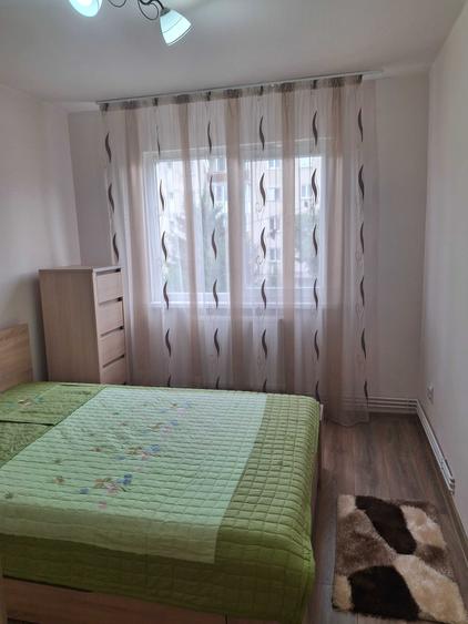 Apartament de vanzare - 5