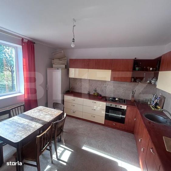 Casă cu 4 camere cu Teren 1000 Mp în Cornești