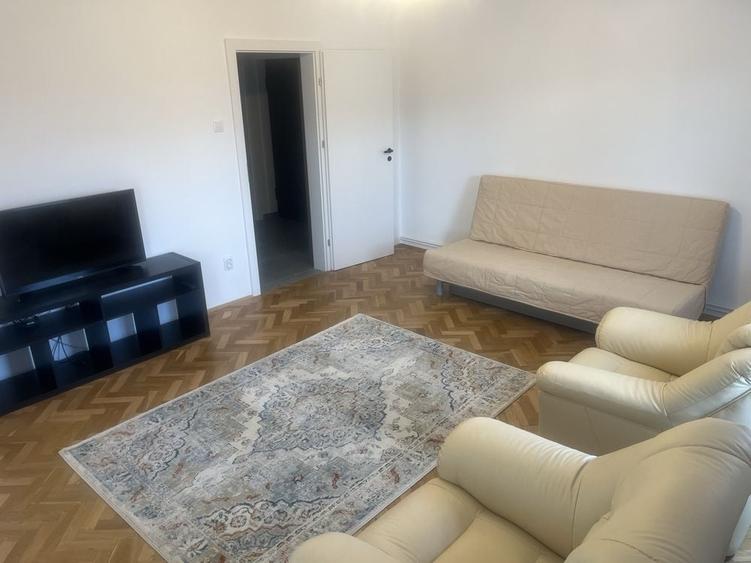 Apartament cu 3 camere decomandat în Grigorescu