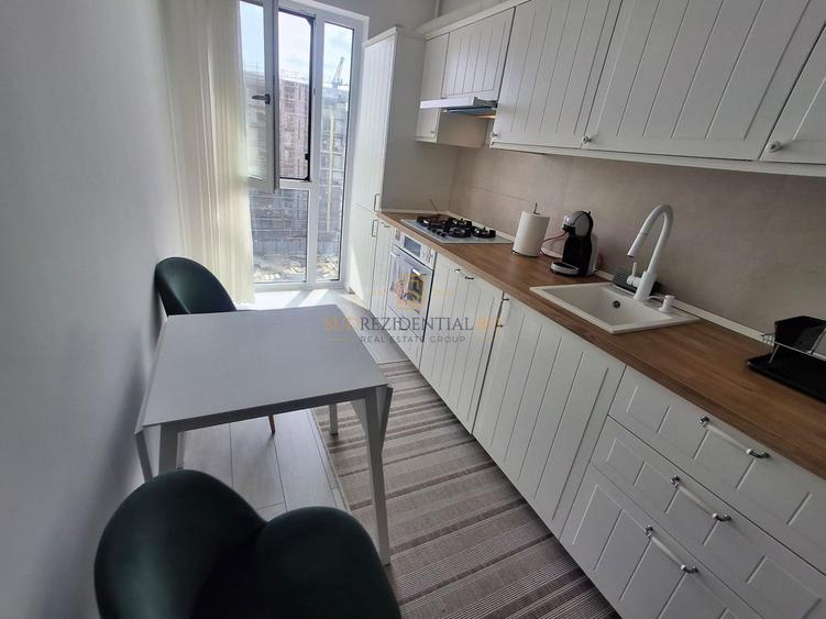 Apartament cu 3 camere decomandat, mobilat în Central