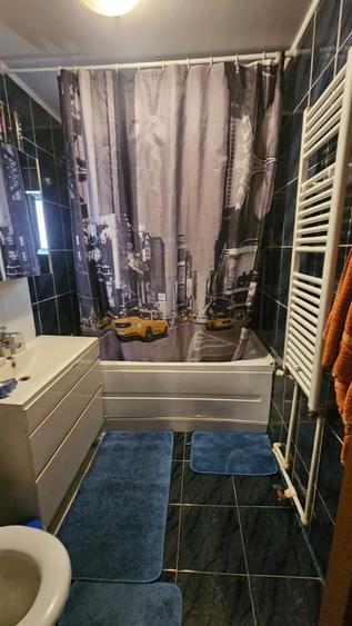 Apartament cu 3 camere decomandat în Țiglina 3