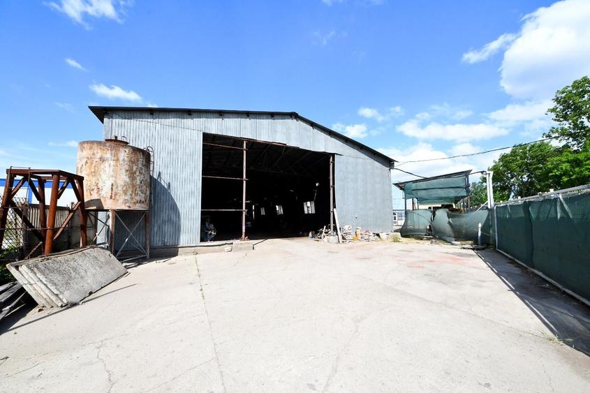 Spațiu industrial, de 1,193 mp, în Smârdan