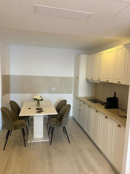 Apartament cu 3 camere, mobilat în Vitan-Bârzești