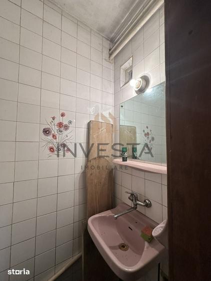 Apartament cu 4 camere decomandat în Gruia