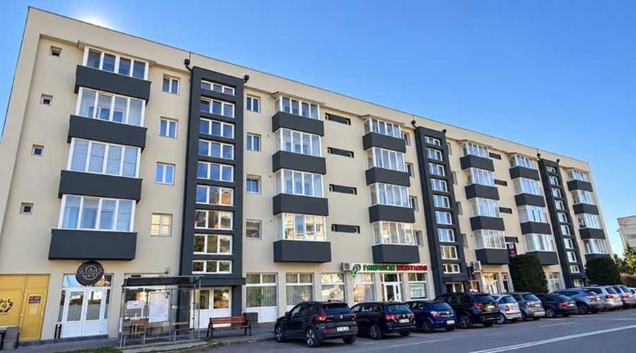Apartament cu 2 camere decomandat în Carpați 1