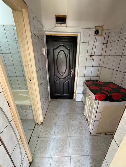 Garsonieră semidecomandată în Central
