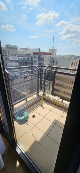 Apartament cu 2 camere semidecomandat în Barbu Văcărescu