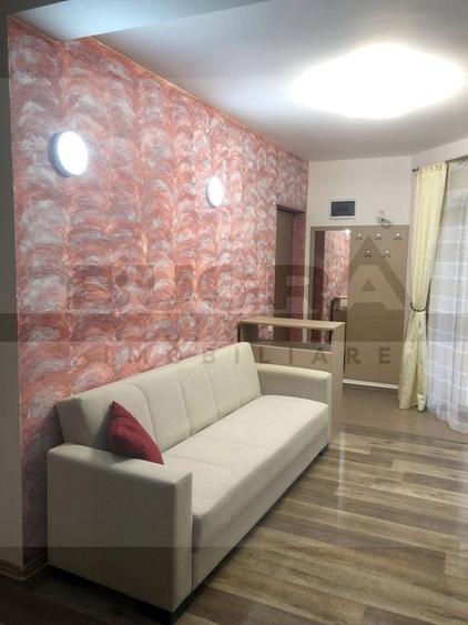 Apartament cu 3 camere semidecomandat în Bună Ziua