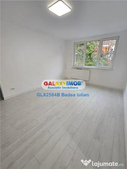 Apartament cu 3 camere semidecomandat în Titan