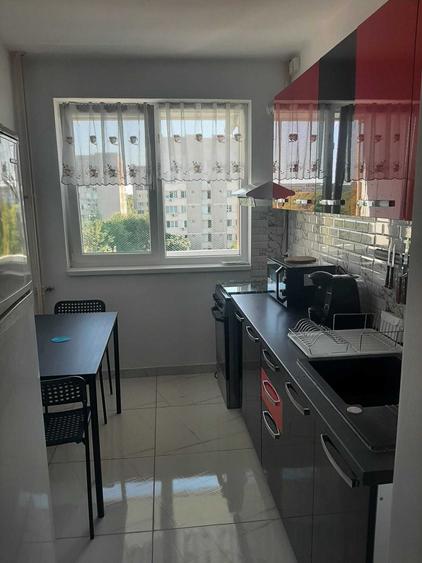 Apartament cu 2 camere semidecomandat în Alexandru Obregia