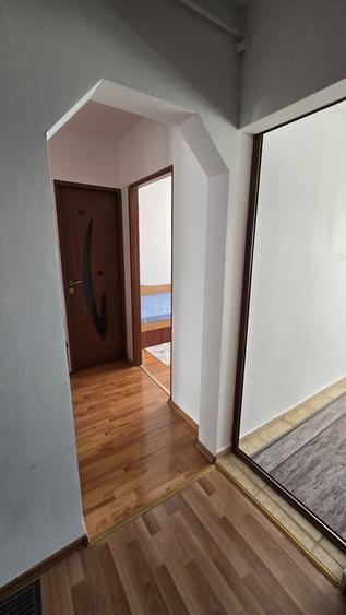 Apartament cu 2 camere decomandat în Exterior Vest
