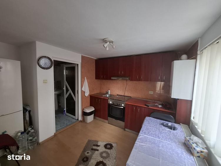 Casă cu 3 camere cu Teren 420 Mp în Mioriței