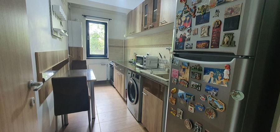 Apartament cu 2 camere semidecomandat, mobilat în Moșilor